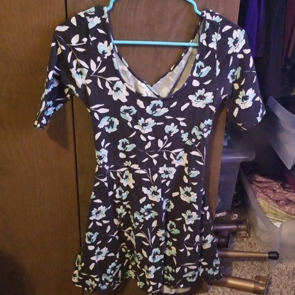 Aeropostale Floral Skater Dress - Picture 3 of 4